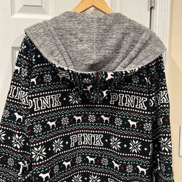 PINK Victoria's Secret Warm Plush Robe - Picture 6 of 7